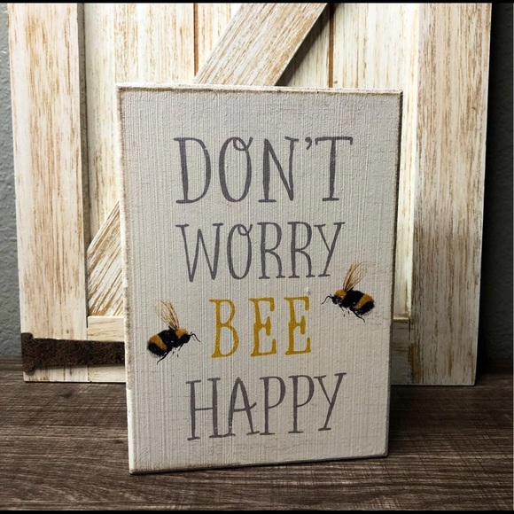 Don't Worry Bee Happy BumbleBee Sign Wooden Farmhouse Decor - Picture 3 of 4